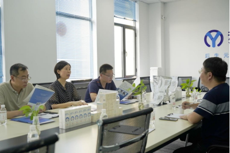 青岛城阳区人社局潘建华副局长一行莅临博士后大赛获金奖企业——元达生物参观考察